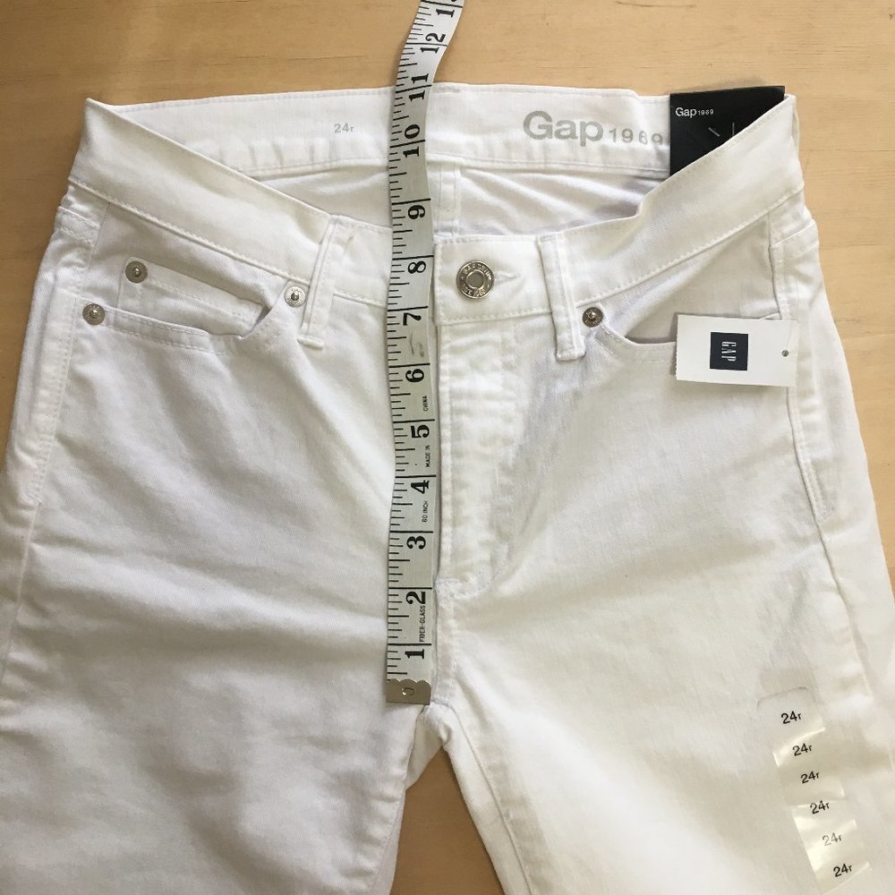 White Gap Authentic Straight Jeans